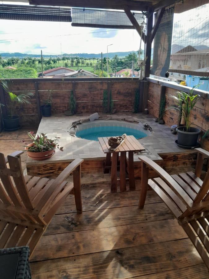 Kami Lodge F3 Jacuzzi Riviere-Salee Buitenkant foto